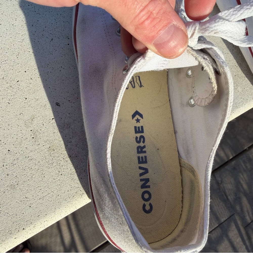 Converse White Sneakers with Red Accents - Picture 4 of 6